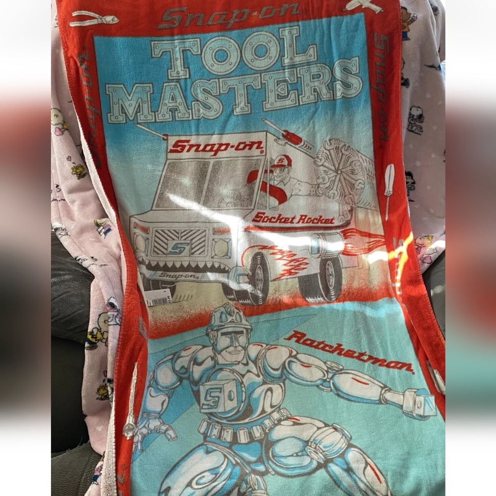 Snap On Tools Beach Towel R.A. Briggs Vintage Ratchetman Red Blue 62” x 34”